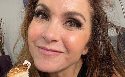 Lucero enseña a sus fans los adornos que colocará en su árbol de Navidad 