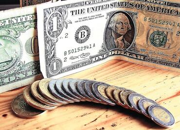 Así va la paridad peso - dólar minuto a minuto