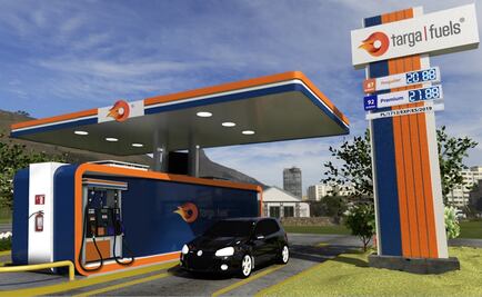 Listas, estaciones móviles para despachar gasolina en CDMX y León