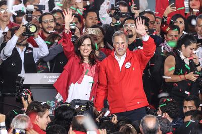 Meade asegura que va derecho y “no se quita”