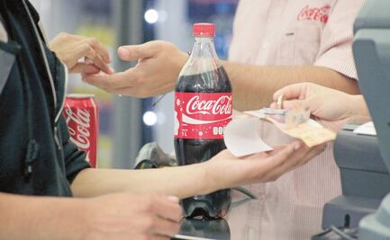 Venta de refrescos de Coca Cola FEMSA caen durante confinamiento en México