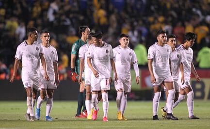 Tigres evidenció a Chivas; sus grandes refuerzos no aparecen