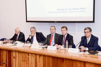 Exagerada, la reacción del tipo de cambio: banqueros