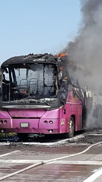 Se incendia autobús de pasajeros en autopista Córdoba-Veracruz