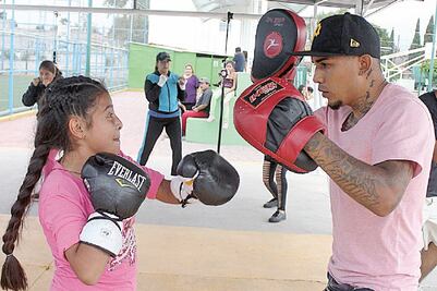 Da Brandon nocaut a las adicciones