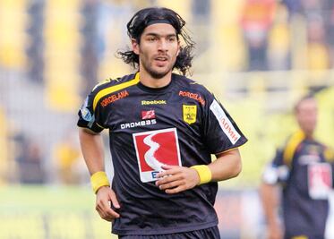 Sebastián 'Loco' Abreu ficha por su equipo número 28