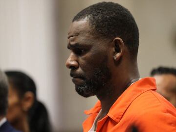 R. Kelly: paso a paso, la larga lista de abusos sexuales por la que condenaron al cantante