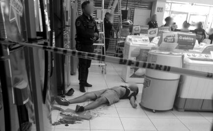 Video. Policía abate a presunto asaltante en Elektra de Iztapalapa