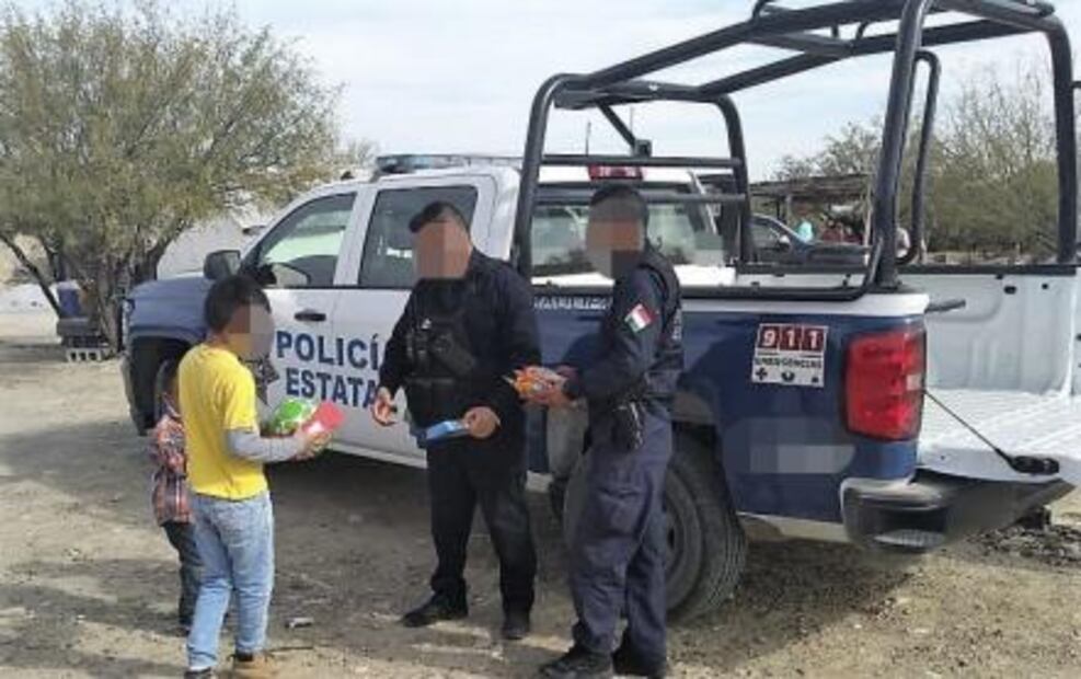 Policía Federal entrega juguetes en zonas vulnerables de Tamaulipas