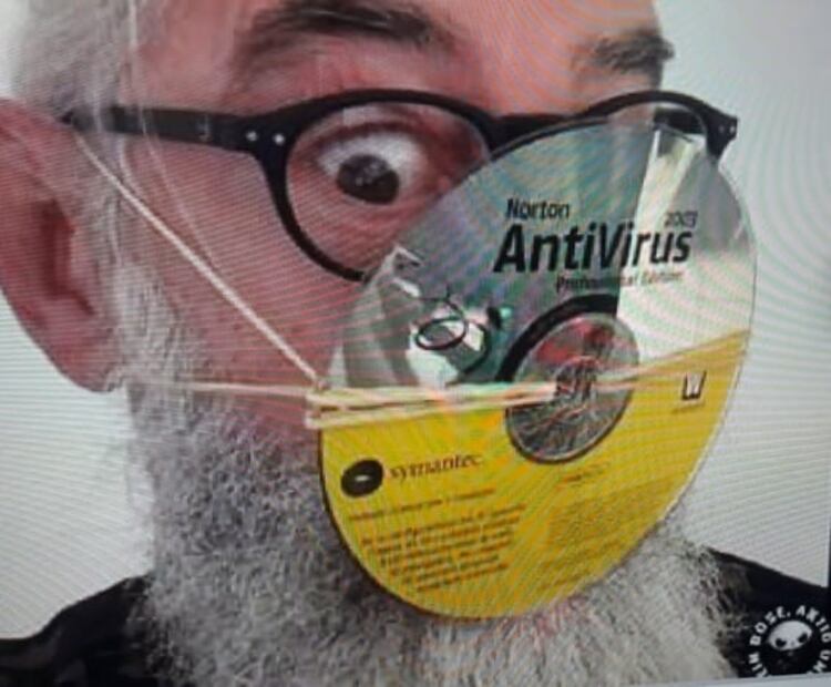 Con humor y estilo: Así se protege la gente del coronavirus