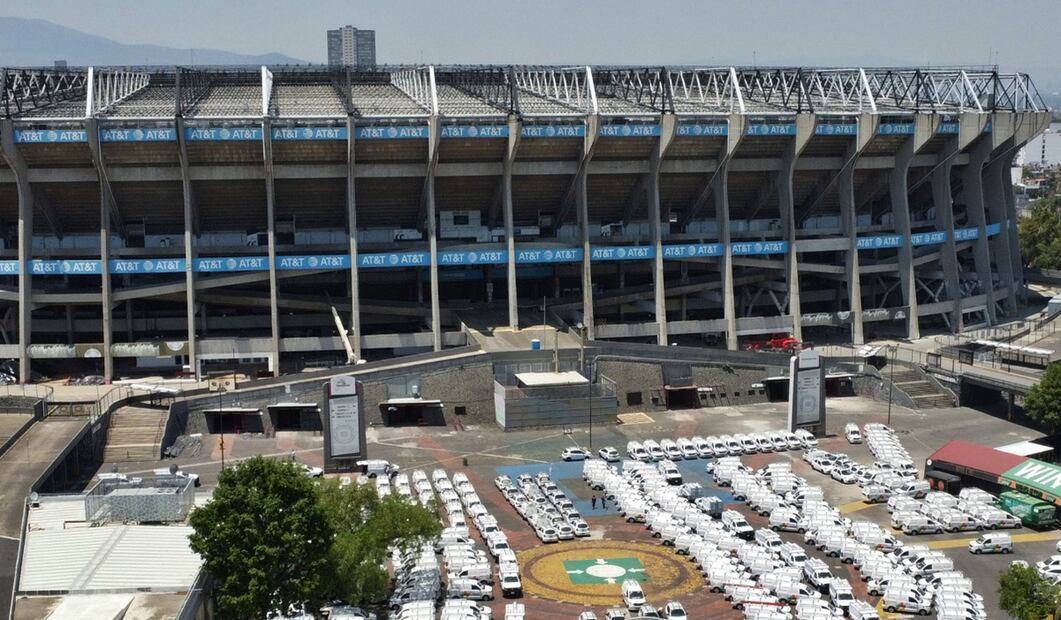 Imágenes de los trabajos de remodelación en el Estadio Azteca, que se realizan desde el 5 de junio de 2024, rumbo al Mundial de Futbol 2026, el jueves 10 de abril de 2025. Foto: Diego Prado/EL UNIVERSAL