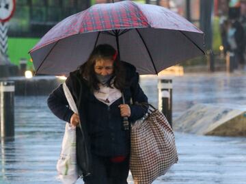 Lluvia sorprende a capitalinos; se reportan fuertes precipitaciones en la zona centro
