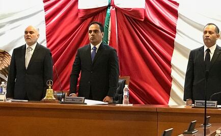 A puerta cerrada, alcalde de Naucalpan rinde tercer informe de labores