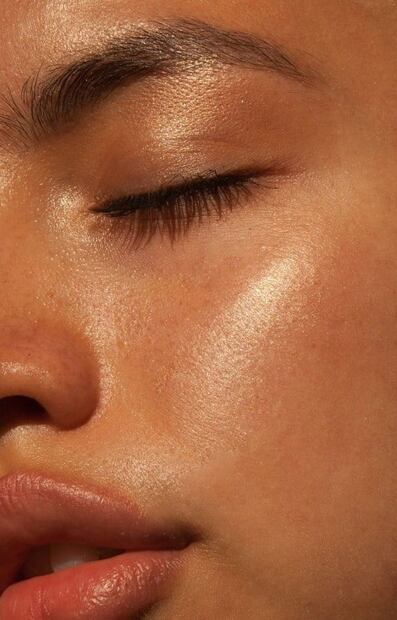 Tendencias de maquillaje que van a arrasar en verano 2022