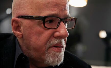 El gobierno de Brasil y nosotros descuidamos nuestra historia: Paulo Coelho