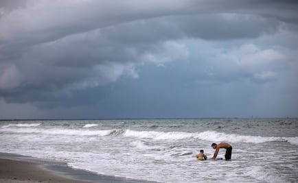 "Dorian" se fortalece en su camino a Florida y sube a categoría 4