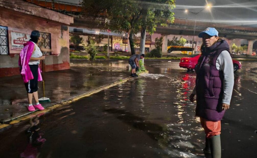 Personas afectadas por lluvias en Venustiano Carranza (11/08/2025). Foto: Especial