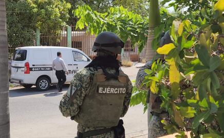 Abandonan cuerpo frente a preparatoria en Culiacán; tenía impactos de bala