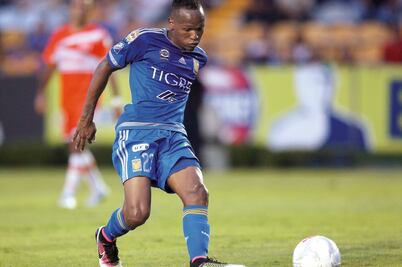 Tigres no suelta a colombianos