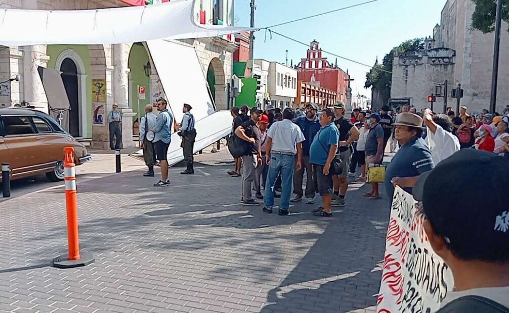 Ejidatarios llegan a la zona de grabación en yucatan (19/11/2025). Foto: Especial