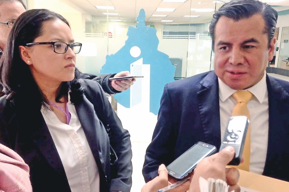 Alejandro Jurado, padre de Paola Mireya Jurado, quien falleció en el colapso del Rébs amen , acusa que Claudia Sheinbaum no está del lado de la justicia. (JOSÉ ALFREDO BOJORGES. EL UNIVERSAL)