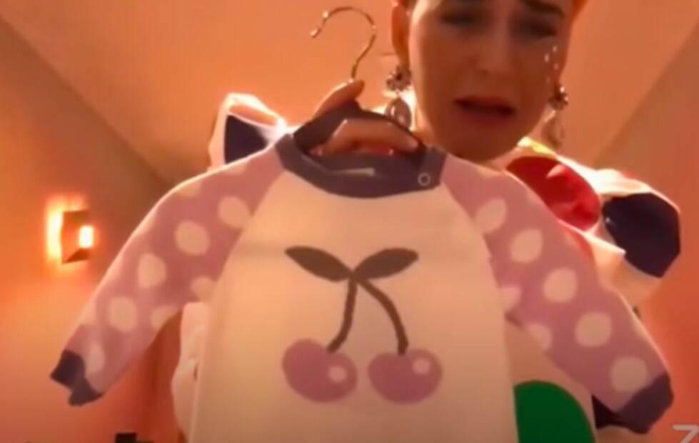 Katy Perry demuestra que su bebé será una fashionista al compartir sus primeros outfits