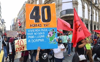 Jóvenes marchan en CDMX para exigir jornada laboral de 40 horas sin gradualidad; acusan “falta de voluntad política” de Morena
