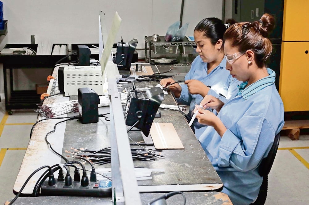 De acuerdo con datos publicados ayer por el IMSS, el mes pasado se crearon 4 mil 669 nuevos empleos formales en Querétaro. 