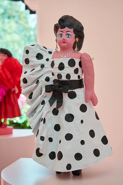 Carolina Herrera presenta su exposición “Me gustas mucho México”