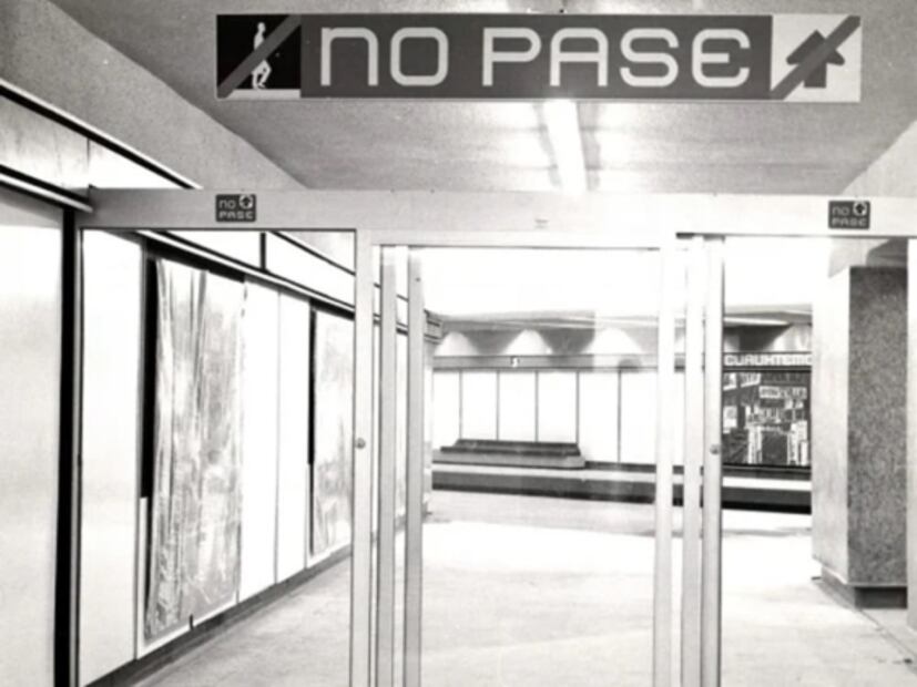 Sillones acojinados, puertas y bancas en los andenes, así era la Línea 1 del Metro