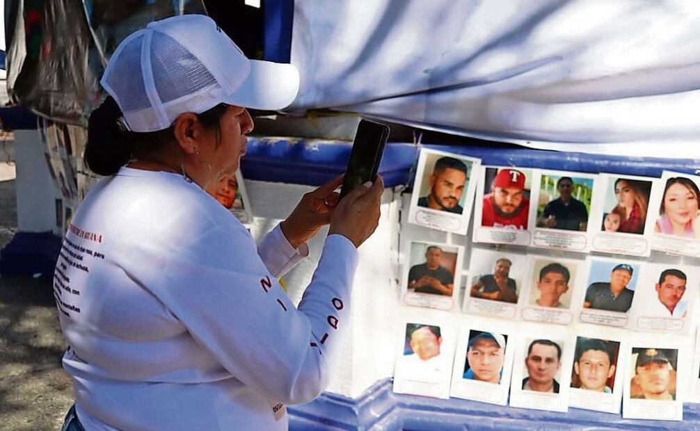 Desde 2018, Socorro Gil Guzmán busca a su hijo Jhonatan Guadalupe Romero Gil, detenido y desaparecido por policías municipales en Acapulco. Foto: Emilio Tizapa / EL UNIVERSAL