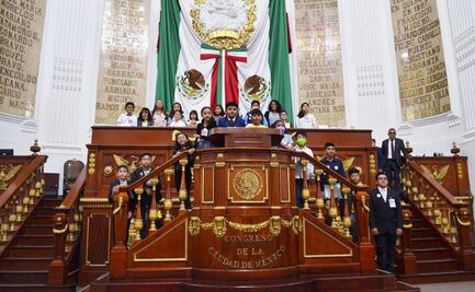 Dos niños en situación de calle brillan en Parlamento Infantil del Congreso de CDMX