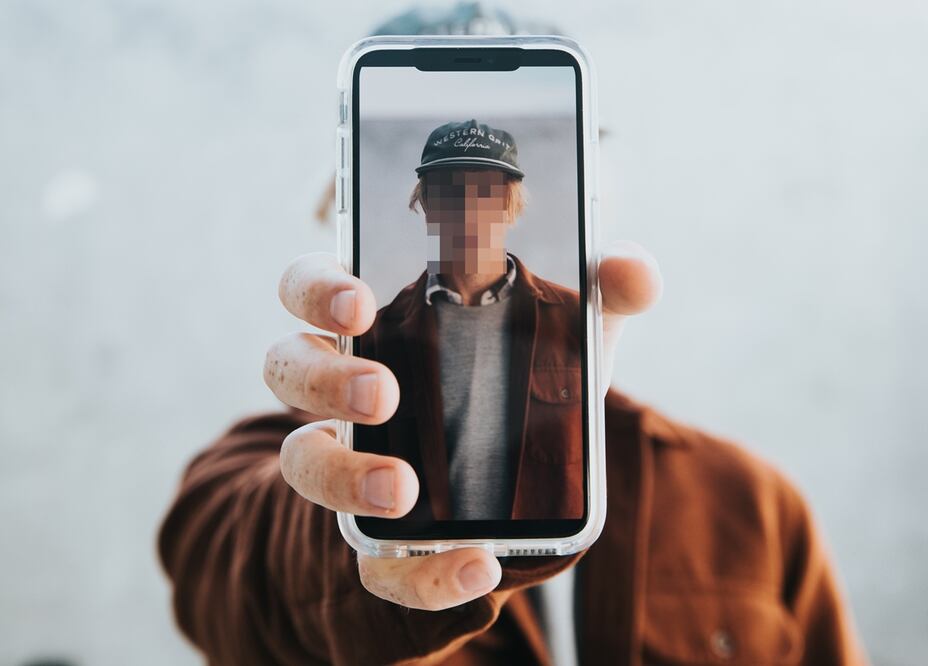 Usa esta herramienta para ocultar datos, objetos o rostros en tus fotos / Foto: Unsplash