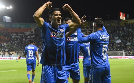 Cruz Azul gana a León y comparte liderato del Clausura 2022