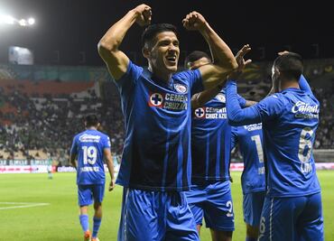 Cruz Azul gana a León y comparte liderato del Clausura 2022