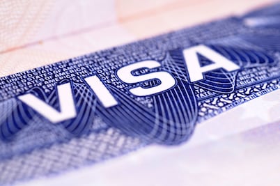 ¿Te reembolsan el dinero si te rechazan la visa americana?