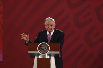 AMLO promete protección y acompañamiento a migrantes