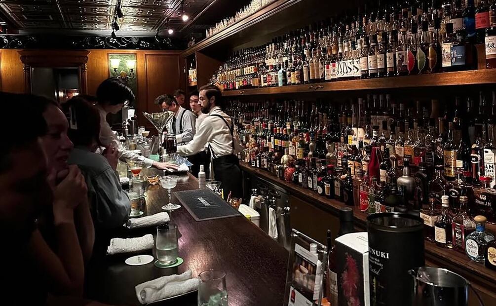 Hidetsugu Ueno toma Licorería Limantour por un día. Foto: Instagram