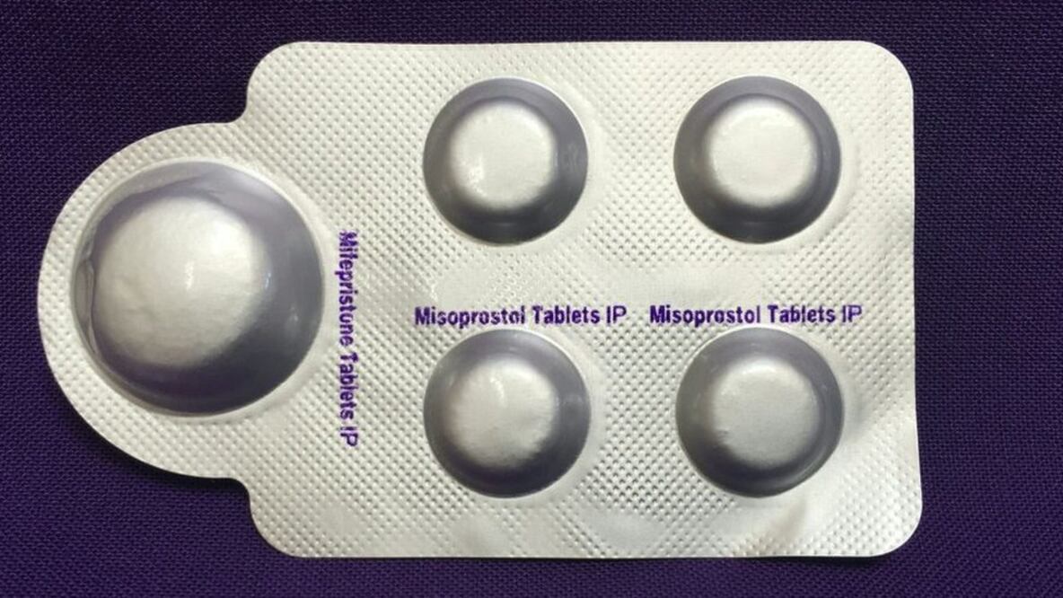 Los médicos y defensores de los derechos reproductivos han expresado alarma por la polémica medida, que incluye la mifepristona y el misoprostol, dos medicamentos usados para interrumpir embarazos. Foto: Getty Images
