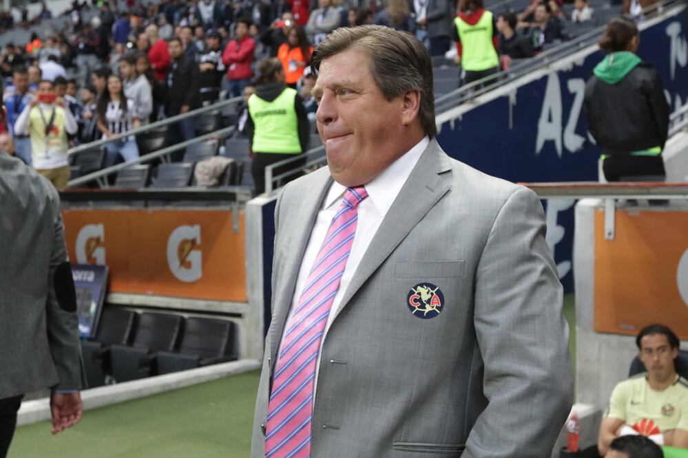 Imago7. Miguel Herrera en un partido con América