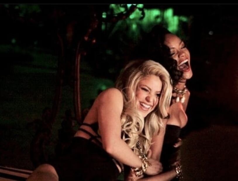 Los looks de Shakira y Karol G que incendiaron Instagram