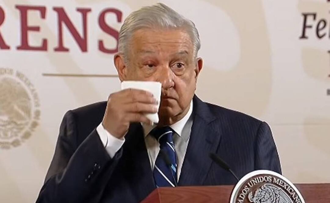 López Obrador continua con la infección en su ojo derecho, pero asegura que va mejorando. Foto: Especial