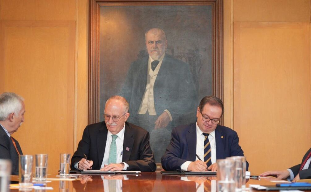 Julio Berdegué, secretario de Agricultura y Leonardo Lomelí, rector de la UNAM. Foto: Especial