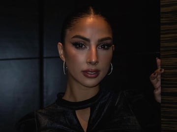 María Chacón arrasa con su look de festival usando jersey y botas
