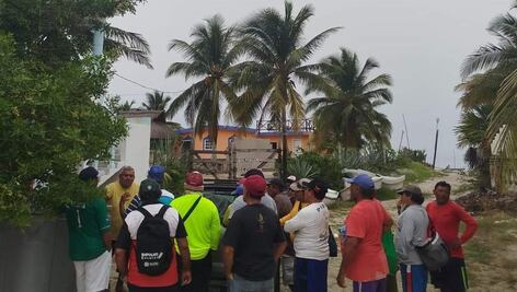 Ultimátum a pescadores foráneos: tienen 24 horas para abandonar Puertos de Santa Clara y Dzilam de Bravo