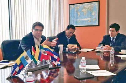 Ríos Piter: gobierno y Conago deben unirse por migrantes