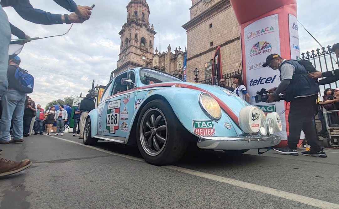 La Carrera Panamericana llegó a Morelia; así fue la llegada de los autos a Michoacán FOTO: OSCAR TORRES - EL UNIVERSAL