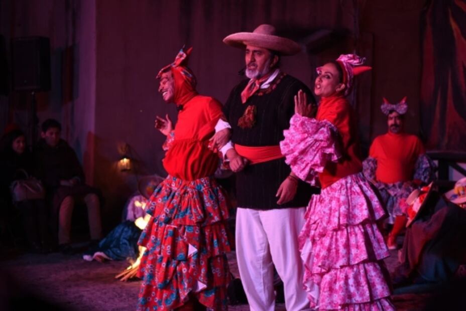 Cena y piñata en Tepotzotlán, el Pueblo Mágico de las pastorelas