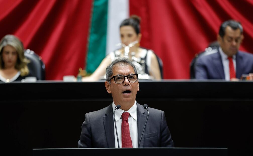 Comparecencia del secretario de Hacienda y Crédito Público, Édgar Amador Zamora, en el pleno de la Cámara de Diputados en el marco de la glosa del primer informe de gobierno de la presidenta Claudia Sheinbaum. Foto: Diego Simón / EL UNIVERSAL