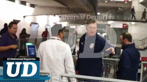 Peláez ya luce con los colores de Chivas en el partido ante Xolos